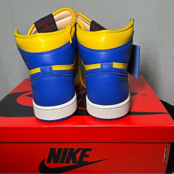 Nike Air Jordan 1 Retro High OG Reverse Laney Women Shoe FD2596-700 New with box - Picture 5 of 12